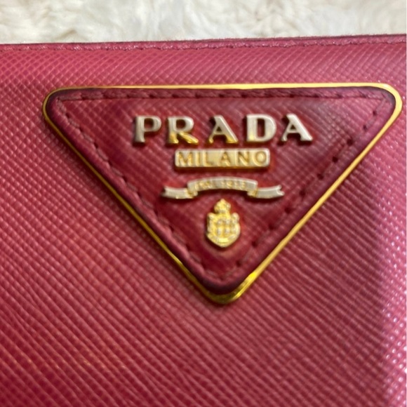Prada Wallet - Picture 5 of 10